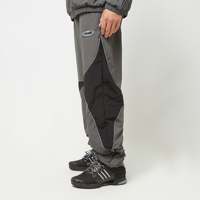 Capacité Logo Rubber Badge Colorblocked Trackpants grey/black szary 40616 2