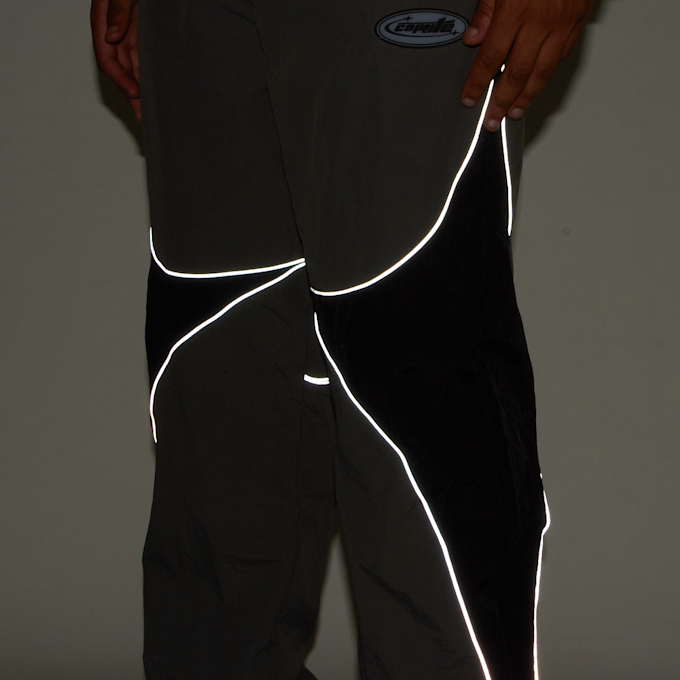 Capacité Logo Rubber Badge Colorblocked Trackpants grey/black szary 40616 6