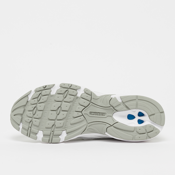 New Balance 740 biały 41605 4