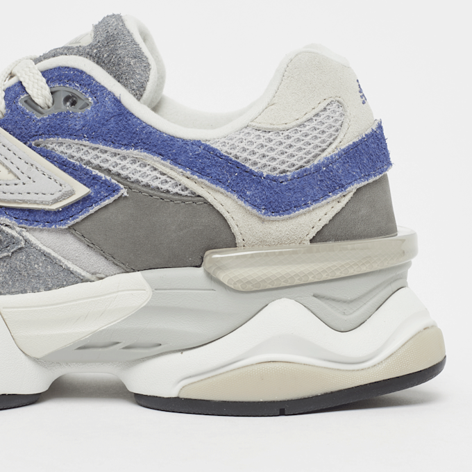 New Balance 9060 szary 42109 7