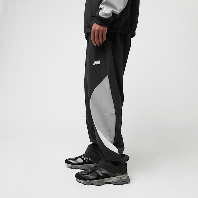 New Balance Woven Track Pant schwarz 42132 3