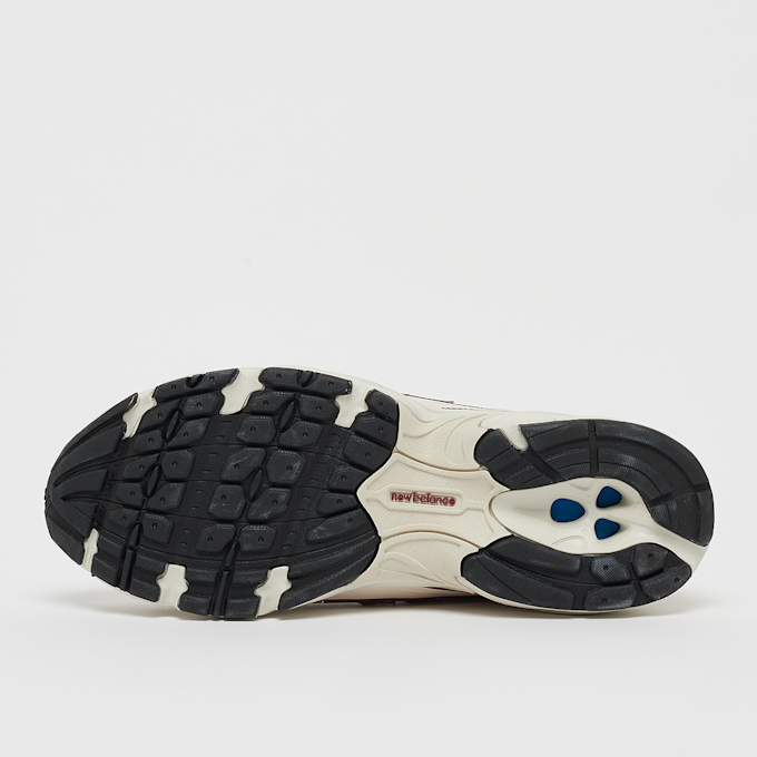 New Balance 740 bege 42193 4