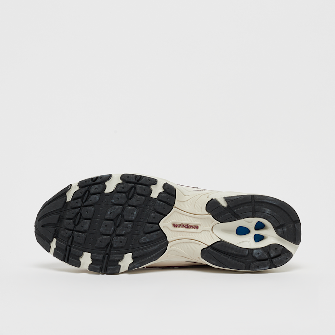 New Balance 740 grey bege 42235 4