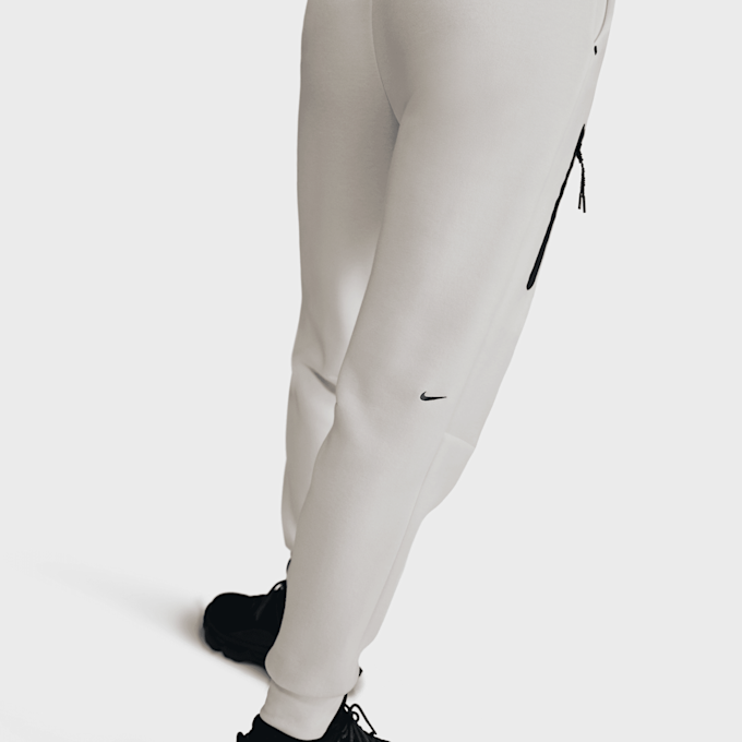 Nike Sportswear Tech Fleece Mid-Rise Jogger blanco 42287 4