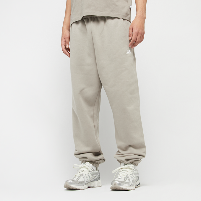 New Balance Sport Essentials Fleece Jogger bež 42318 1