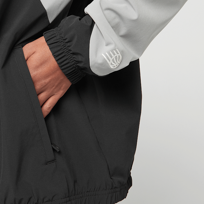 New Balance Woven Track Jacket preto 42326 4