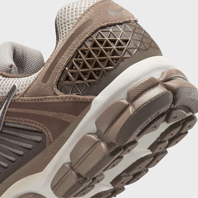 Nike   Zoom Vomero 5 marrón 42595 8
