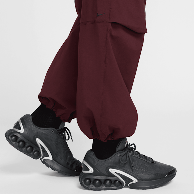 Nike Tech Woven Pants rosso 42623 8