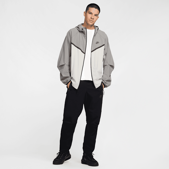 Nike Tech Woven Open Hem Pants czarny 42575 8