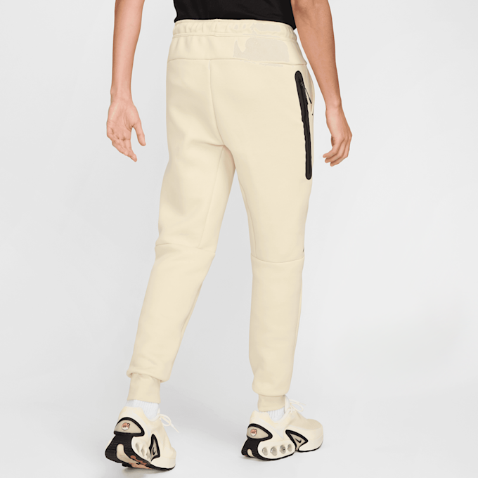 Nike Tech Fleece Jogger bege 42585 2