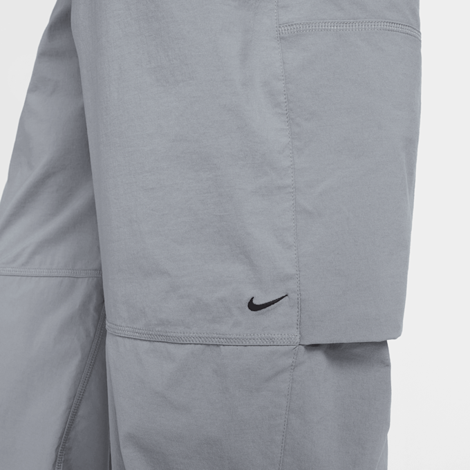 Nike   Tech Oversized Woven Pants szary 42633 6