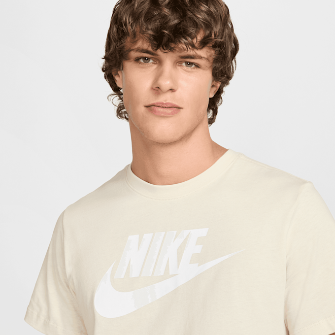 Nike   Sportswear Tee Icon Futura beż 42657 3