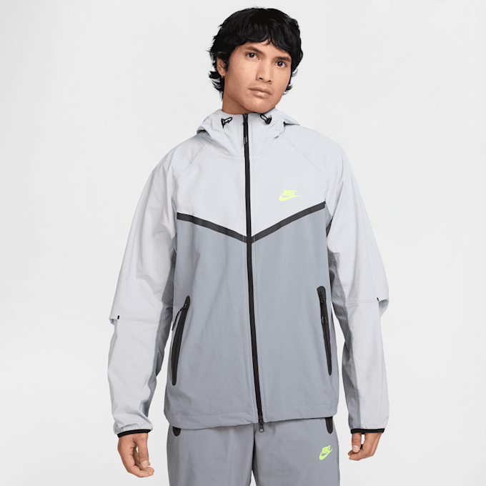 Nike   Tech Woven Full-Zip Windrunner Jacket grijs 42648 1