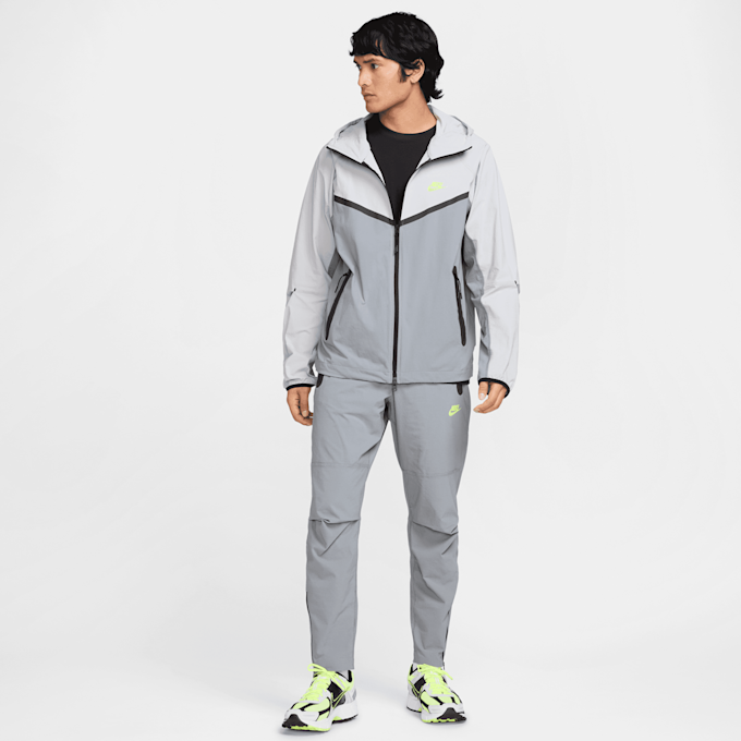 Nike   Tech Woven Full-Zip Windrunner Jacket grijs 42648 8
