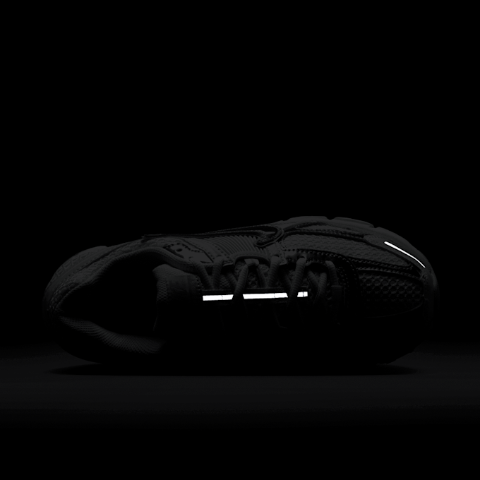 Nike WMNS Zoom Vomero 5 bijela 42697 9