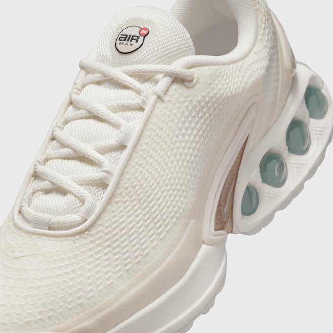 Nike WMNS Air Max Dn8 SE bege 42756 7