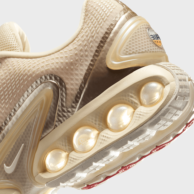 Nike WMNS Air Max Dn beż 42751 8