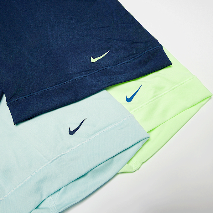 Nike Essential Micro wielokolorowy 42757 2