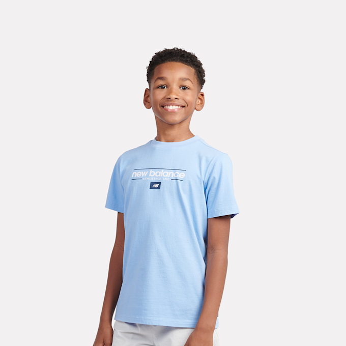 New Balance Linear Athletics Graphic Tee blauw 45405 1