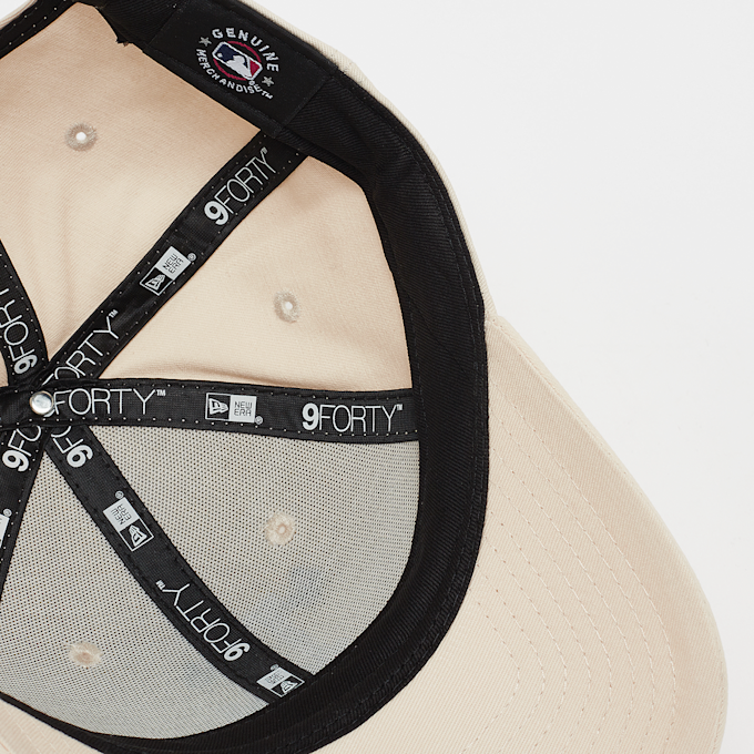 New Era Female 9Forty Icon Los Angeles Dodgers bege 45170 3