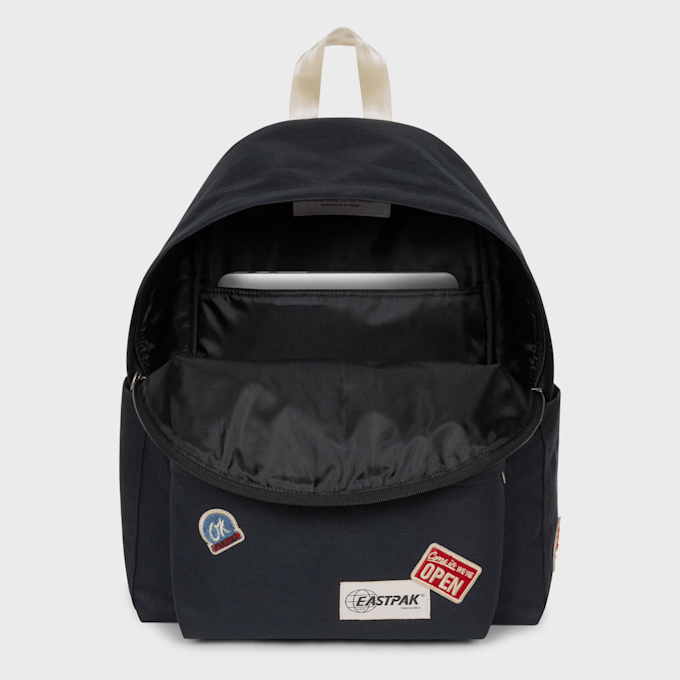 Eastpak Day Pak'r Road To Patches crna 45277 3