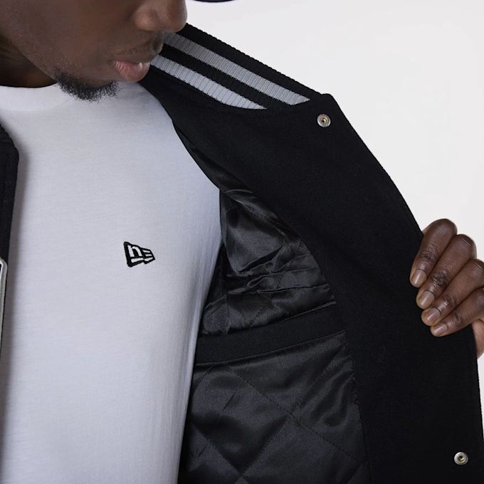 New Era NFL Varsity Jacket Las Vegas Raiders negro 45532 6