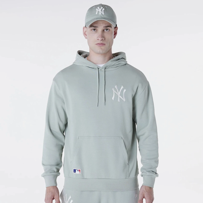 New Era MLB League Essential Oversized Hoodie New York Yankees verde 45542 1