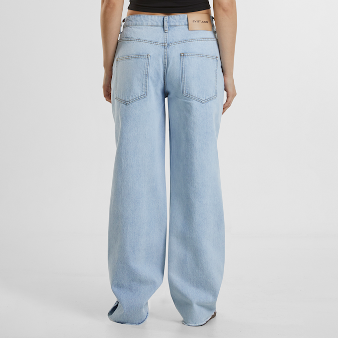 2Y STUDIOS Auran Ripped Baggy Jeans plava 45646 2