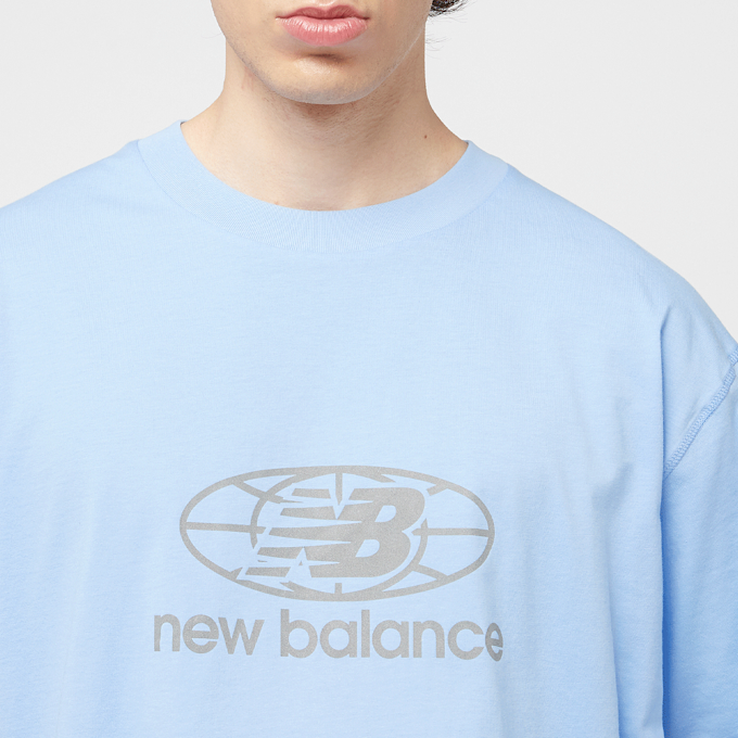 New Balance Reflective Globe Graphic Tee niebieski 45647 3