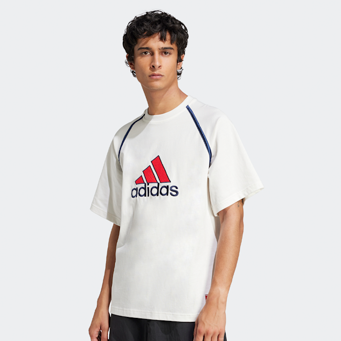 adidas Originals Badge T-Shirt blanc 46002 1