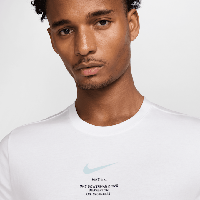 Nike   Sportswear Athletic Tee blanc 46107 3