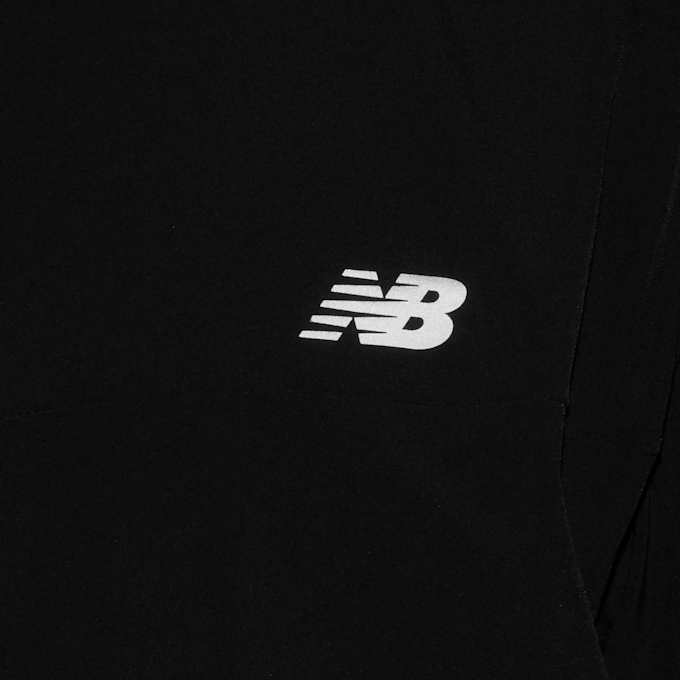 New Balance Woven Hooded Jacket noir 46209 4