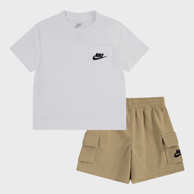 Nike Sportswear Pocket Tee French Terry Shorts Set beige 46252 1