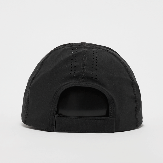 Under Armour Launch Adjustable Cap crna 46268 2