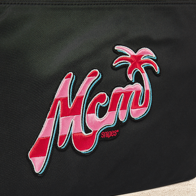 MCM x SNIPES Aren Flat Pouch Medium preto 46395 3