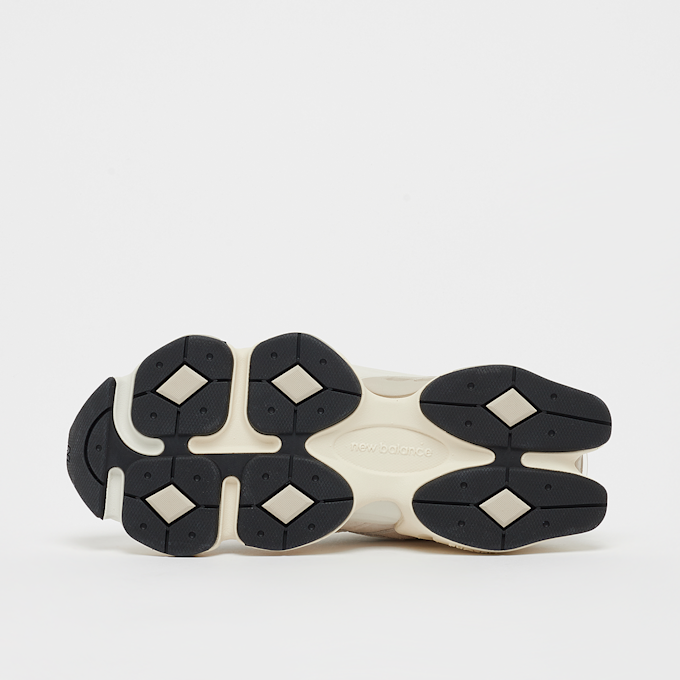 New Balance 9060 beige 46442 4