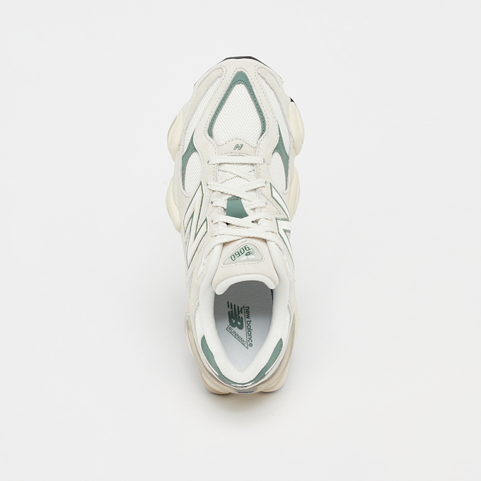 New Balance 9060 beige 46442 5
