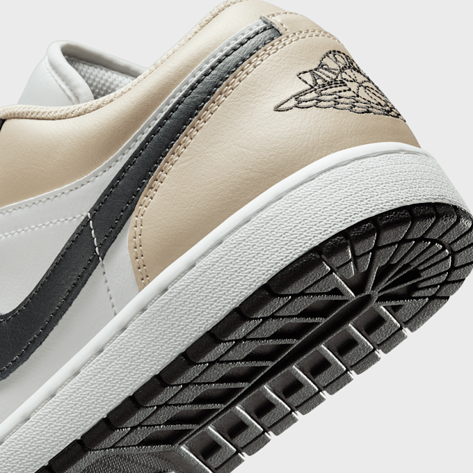 Jordan Air Jordan 1 Low blanc 46449 8