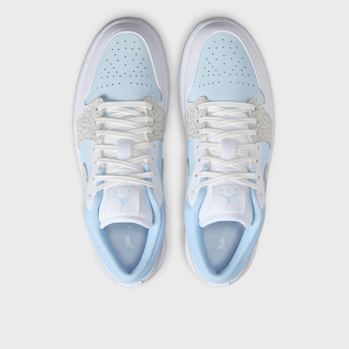 Jordan Air Jordan 1 Low SE plava 46465 6