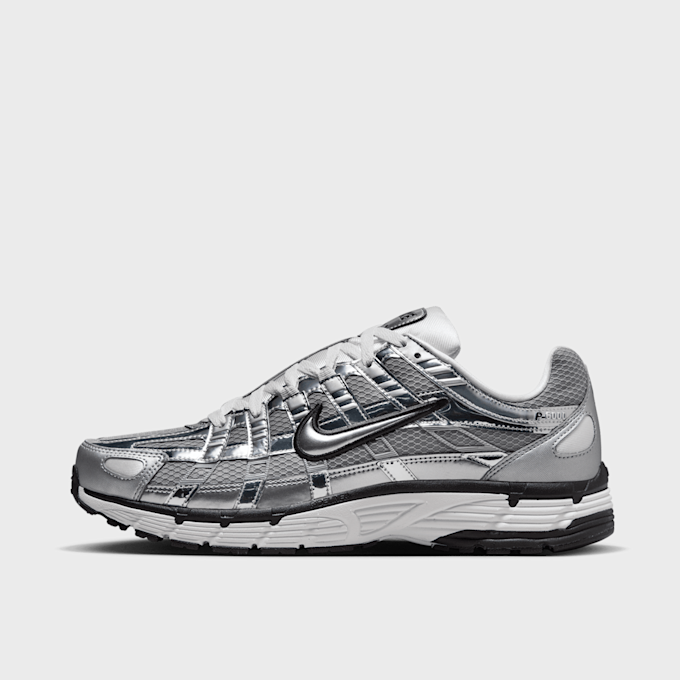 Nike WMNS P-6000 srebrna 46490 1
