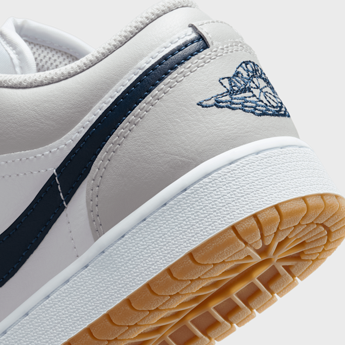 Jordan Air Jordan 1 Low (GS) biały 46509 8