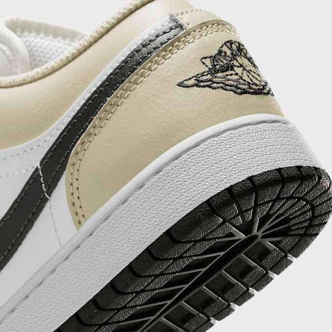 Jordan Air Jordan 1 Low (GS) blanc 46512 8