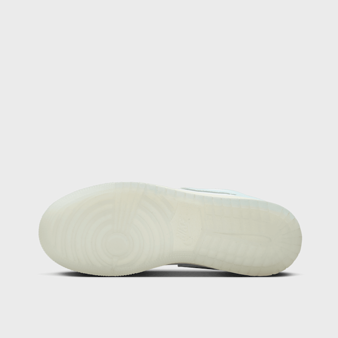 Jordan Air Jordan 1 Low SE (GS) plava 46514 3