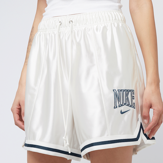 Nike Sportswear Street 6" Satin GX Short beż 46525 3