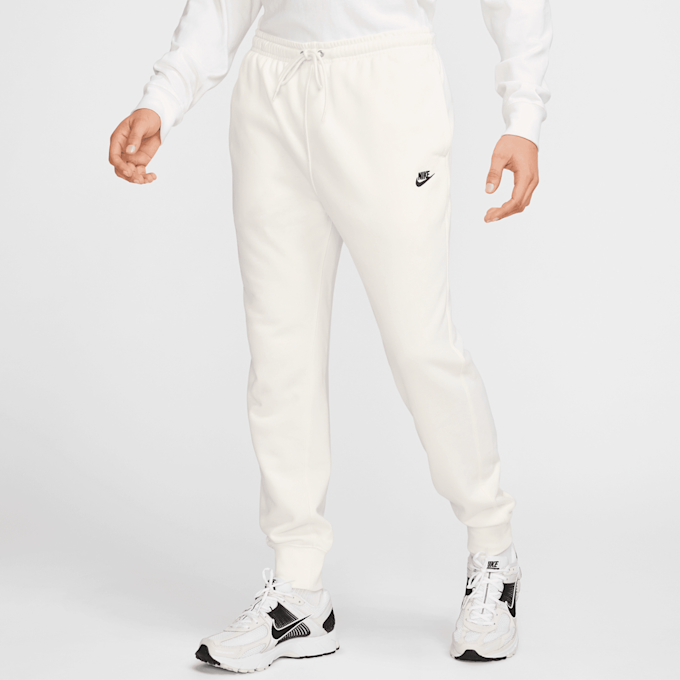 Nike Club French-Terry Jogger blanco 46541 1