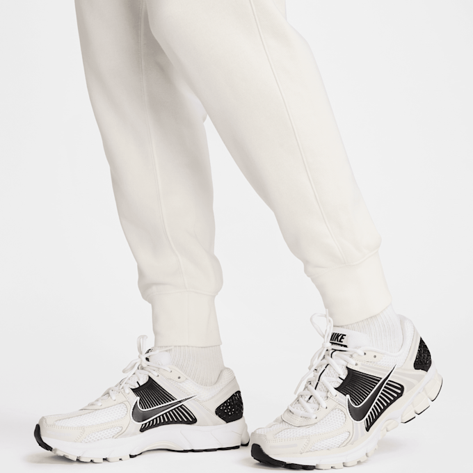 Nike Club French-Terry Jogger blanc 46541 5
