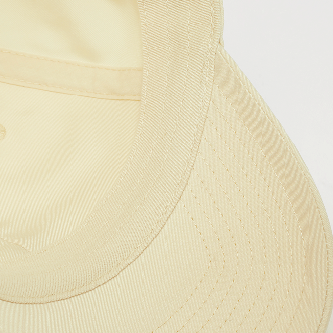 Nike Dri-Fit Club Unstructured Metal-Swoosh-Cap beige 46667 3