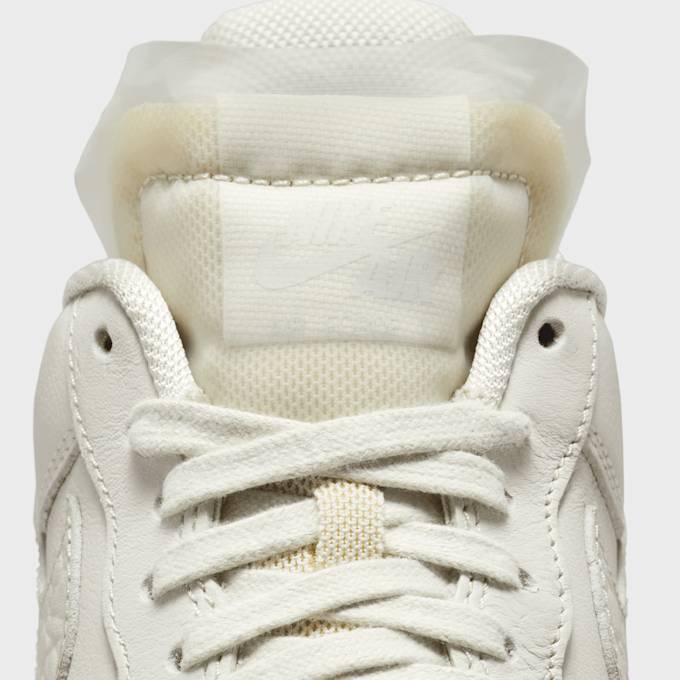 Nike WMNS Air Force 1 Low Premium castanho 46687 9