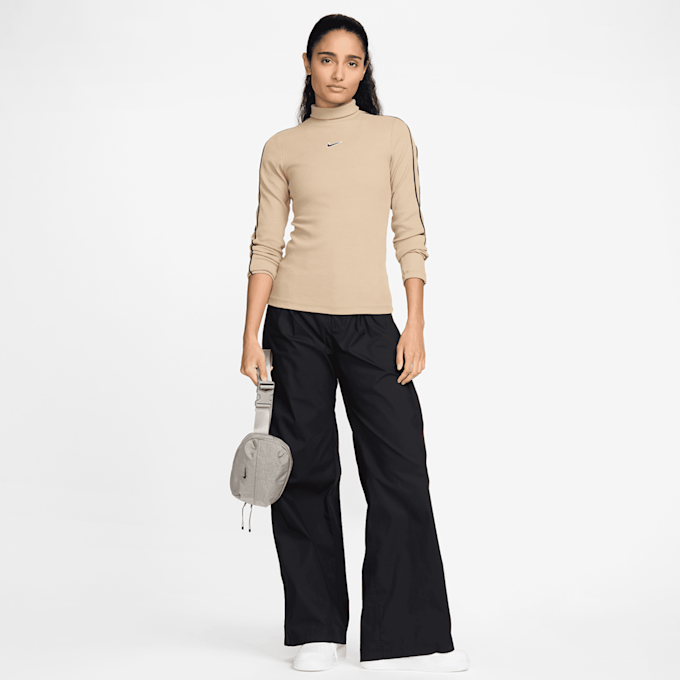 Nike Aura Crossbody Bag grau 46708 8