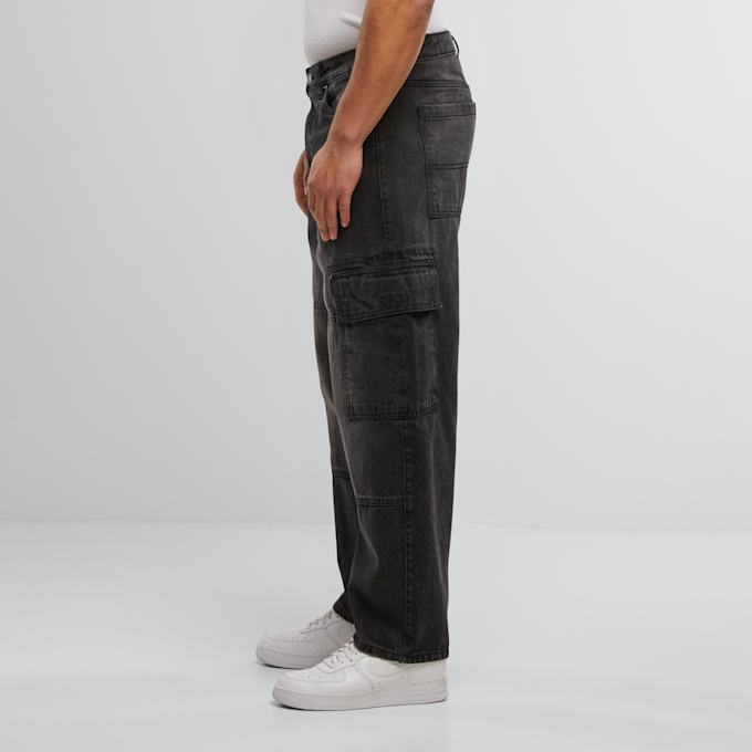 Urban Classics Tapered Heavy Ounce Baggy Cargo Jeans czarny 46778 2